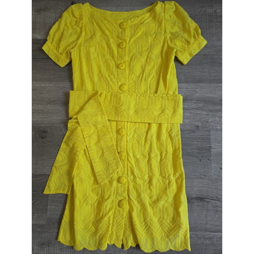 Diane Von Furstenberg Summer Yellow Eyelit Mini Cotton Dress w/‎ Belt Size 6